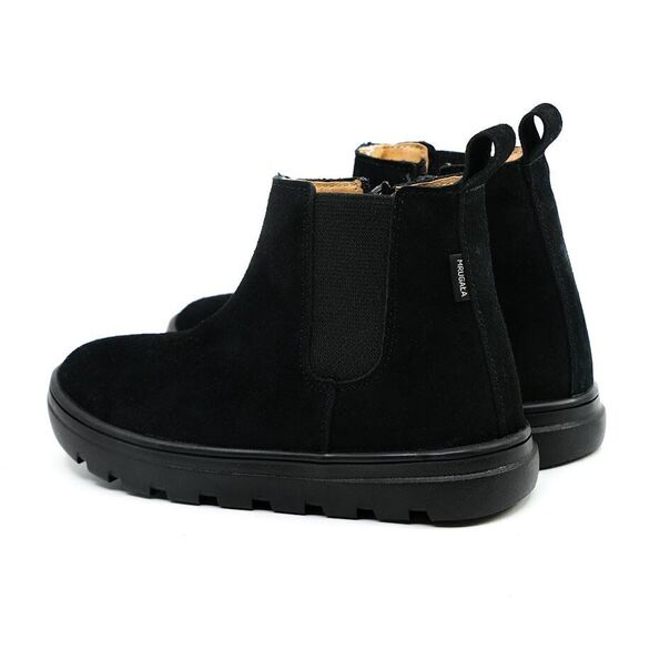 juli-black-2.jpg